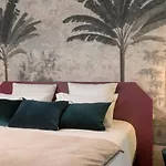 Mihotel Tour Rose *