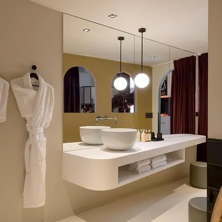 Mihotel Tour Rose Hotel *