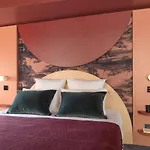 Mihotel Tour Rose